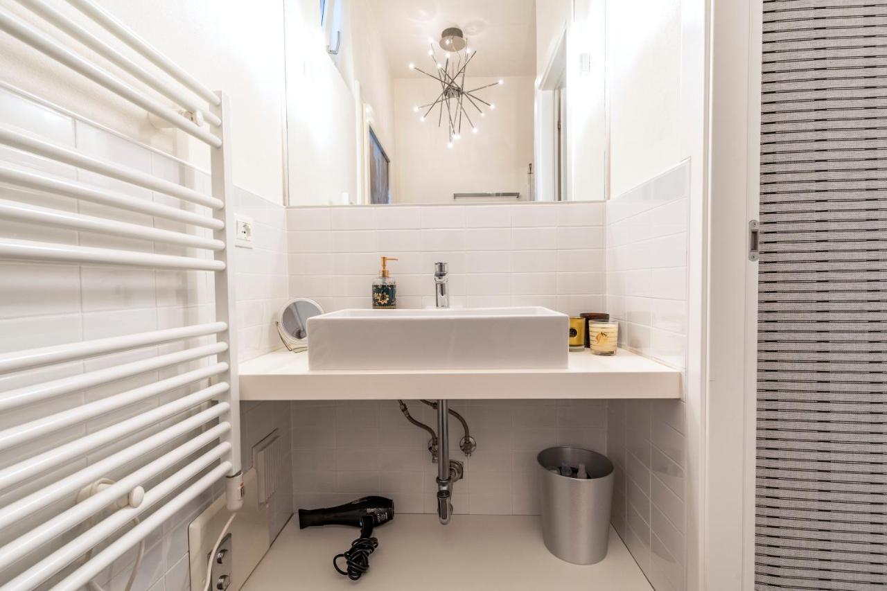 Snug Apartment With Private Courtyard M0270422677 Venice Exterior photo