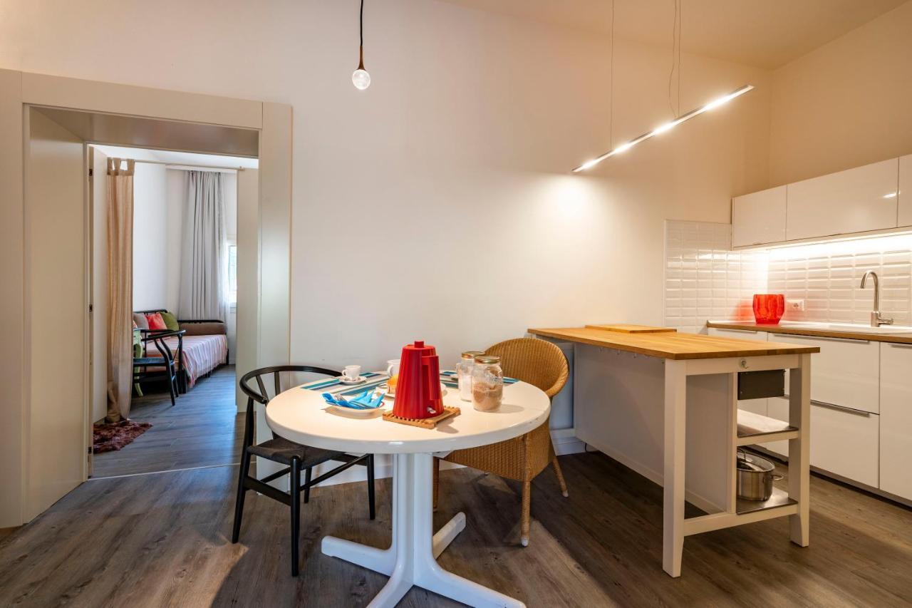 Snug Apartment With Private Courtyard M0270422677 Venice Exterior photo